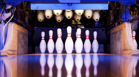 bowling-stock-photo.jpeg